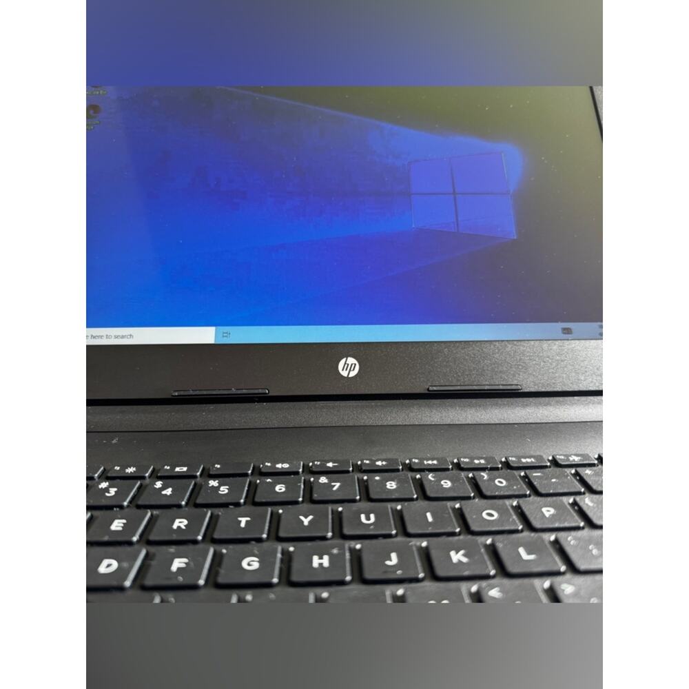 HP 14" Notebook (Model 14-af180nr) - Picture 5 of 9